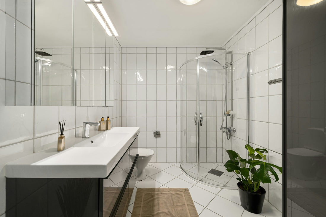 Tile Refinishing Pros and Cons: Refinish or Replace?